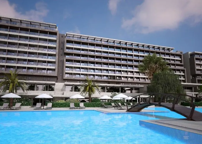 Amada Colossos Resort